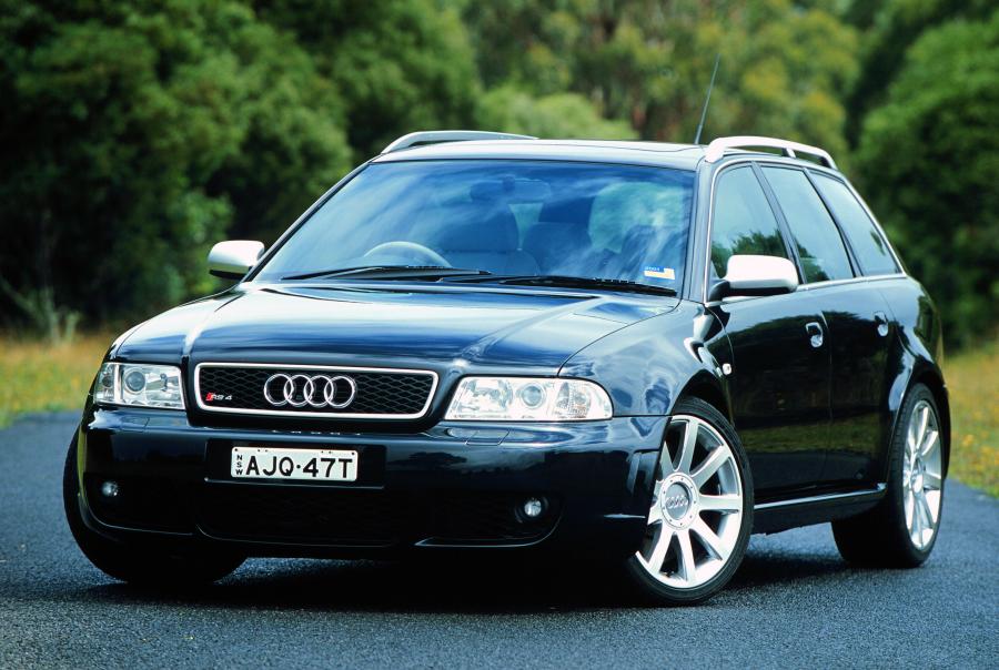  Audi RS4 Avant (B5,8D) 2000 года  (AU) (фото 1 из 6)